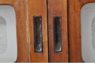 アンティーク建具　腰板欅(ケヤキ)材　風情のある佇まいが魅力的な裏障子付き格子戸2枚セット(引き戸、障子戸、ガラス帯戸)(R-072929)