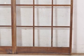 アンティーク建具　古い木味が魅力的なマス目(升目)のガラス戸3枚セット(格子戸、引き戸)(R-072931)