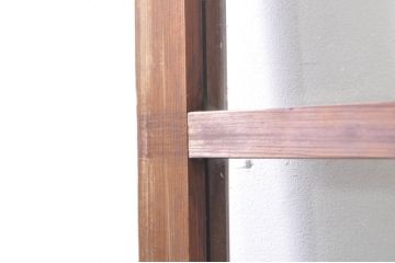 アンティーク建具　古い木味が魅力的なマス目(升目)のガラス戸2枚セット(格子戸、引き戸)(R-072932)