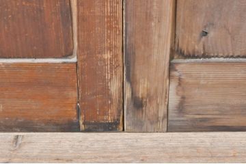 アンティーク建具　懐かしい雰囲気漂うしっかりとした枠のガラス戸2枚セット(引き戸)(R-072937)