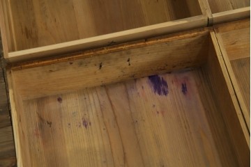 和製アンティーク　横に並べても使える!!　引き出し18杯　レトロな見た目と収納力が魅力的な収納箪笥　(R-072954)