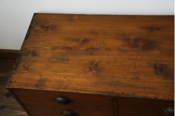 和製アンティーク　横に並べても使える!!　引き出し18杯　レトロな見た目と収納力が魅力的な収納箪笥　(R-072954)