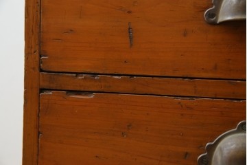 和製アンティーク　レトロな雰囲気溢れる収納箪笥　(R-072955)