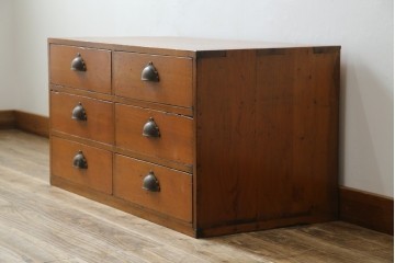 和製アンティーク　レトロな雰囲気溢れる収納箪笥　(R-072955)