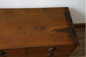 和製アンティーク　レトロな雰囲気溢れる収納箪笥　(R-072955)