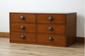 和製アンティーク　レトロな雰囲気溢れる収納箪笥　(R-072956)