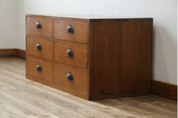 和製アンティーク　レトロな雰囲気溢れる収納箪笥　(R-072956)