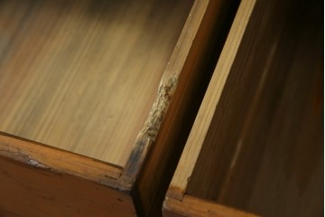 和製アンティーク　レトロな雰囲気溢れる収納箪笥　(R-072957)