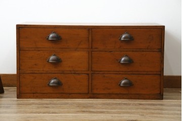 和製アンティーク　レトロな雰囲気溢れる収納箪笥　(R-072957)