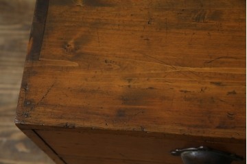 和製アンティーク　レトロな雰囲気溢れる収納箪笥　(R-072957)