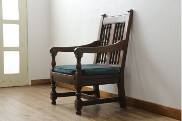 中古　松本民芸家具　洋館に似合う佇まいのD型布張り椅子(アームチェア、1人掛けソファ)(R-072965)