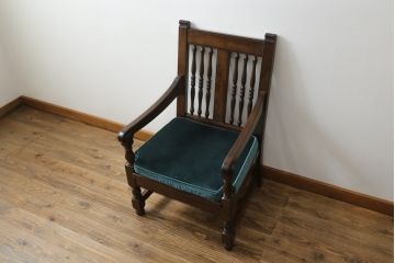 中古　松本民芸家具　洋館に似合う佇まいのD型布張り椅子(アームチェア、1人掛けソファ)(R-072966)