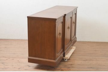 中古　DREXEL HERITAGE(ドレクセルヘリテイジ)　Triune(トライユン)　クラシカルな佇まいのサイドボード(サイドキャビネット、リビングボード、収納棚)(R-072968)