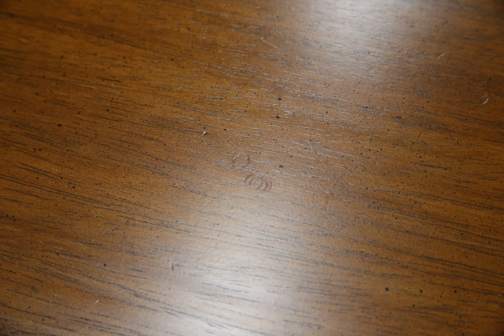 中古　DREXEL HERITAGE(ドレクセルヘリテイジ)　Triune(トライユン)　クラシカルな佇まいのサイドボード　(R-072968)