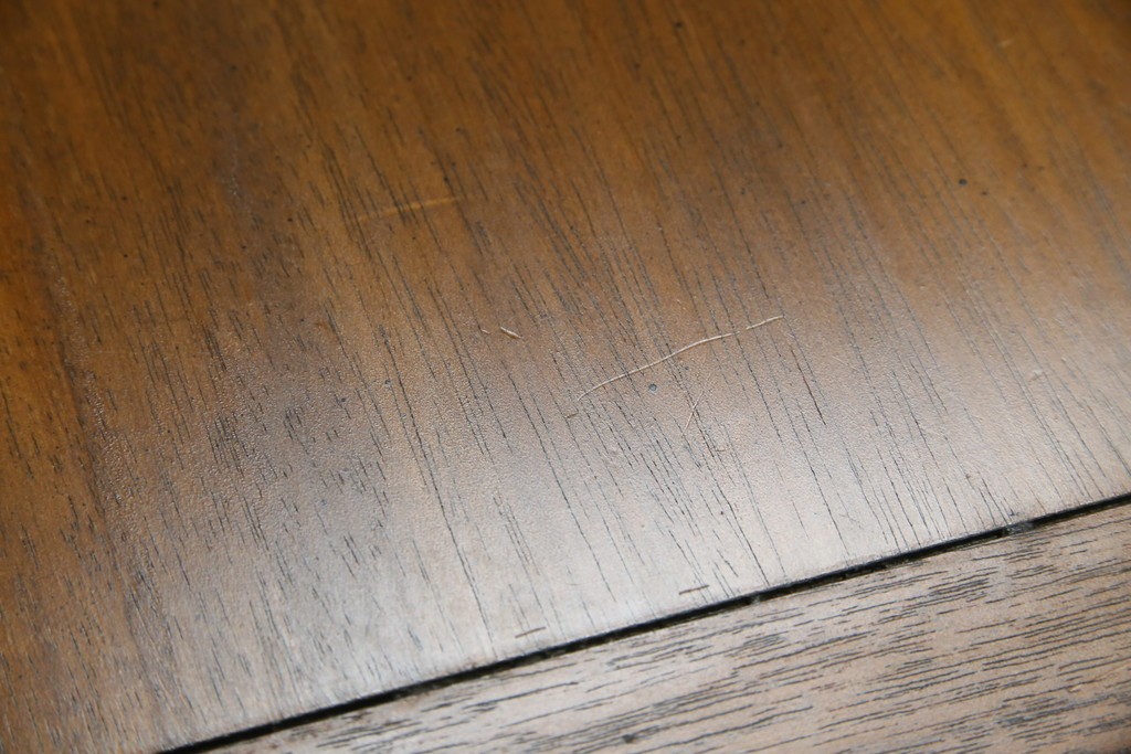 中古　DREXEL HERITAGE(ドレクセルヘリテイジ)　Triune(トライユン)　クラシカルな佇まいのサイドボード　(R-072968)