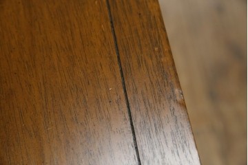 中古　DREXEL HERITAGE(ドレクセルヘリテイジ)　Triune(トライユン)　クラシカルな佇まいのサイドボード　(R-072968)