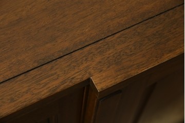 中古　DREXEL HERITAGE(ドレクセルヘリテイジ)　Triune(トライユン)　クラシカルな佇まいのサイドボード　(R-072968)