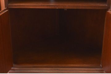 中古　美品　お部屋の隅をおしゃれに活用できるコーナーキャビネット(サイドボード、テレビ台、収納棚、戸棚)(R-072969)
