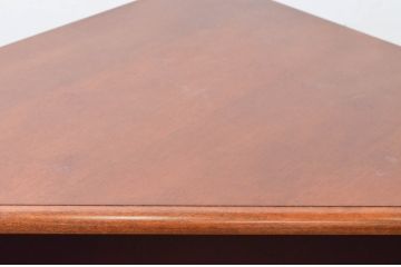 中古　美品　お部屋の隅をおしゃれに活用できるコーナーキャビネット(サイドボード、テレビ台、収納棚、戸棚)(R-072969)