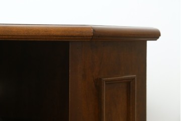 中古　美品　お部屋の隅をおしゃれに活用できるコーナーキャビネット　(R-072969)