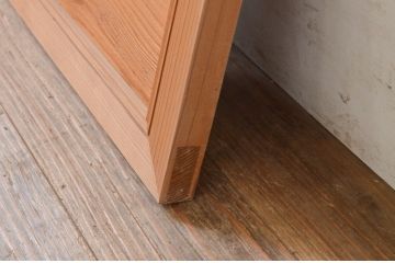 アンティーク建具　希少デザイン　躍動感溢れる虎の彫りが目を惹く彫刻欄間1枚(明り取り、明かり取り)(R-072973)