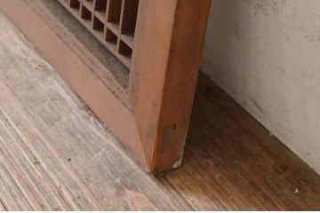 アンティーク建具　片面すりガラス　和モダンな空間づくりにおすすめ!格子入りガラス欄間1枚(明かり取り、明り取り)(R-072974)