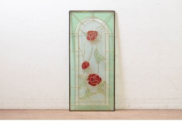 未使用品　窓辺の蔓薔薇(まどべのつるばら)　デットストック品のステンドグラス(建具、ドア、窓、照明、衝い立て、衝立、つい立て)(定価約12万円)(R-072999)