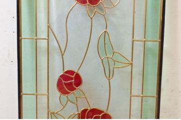 未使用品　窓辺の蔓薔薇(まどべのつるばら)　デットストック品のステンドグラス(建具、ドア、窓、照明、衝い立て、衝立、つい立て)(定価約12万円)(R-072999)