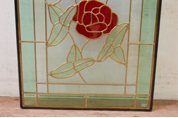 未使用品　窓辺の蔓薔薇(まどべのつるばら)　デットストック品のステンドグラス(建具、ドア、窓、照明、衝い立て、衝立、つい立て)(定価約12万円)(R-072999)