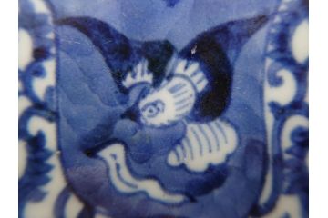 江戸期　古伊万里　染付　芙蓉手　鳥の図　約22cm　7寸　はっきりとした藍色のデザインが目を惹く中皿(鷹?、和皿、和食器、七寸)(R-073017)
