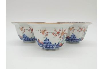 江戸期　古伊万里　柿右衛門手　竹梅図の色絵が可愛らしい向付3客セット(小鉢、八角、和食器)(R-073018)