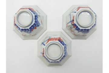 江戸期　古伊万里　柿右衛門手　竹梅図の色絵が可愛らしい向付3客セット(小鉢、八角、和食器)(R-073018)