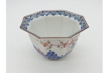 江戸期　古伊万里　柿右衛門手　竹梅図の色絵が可愛らしい向付3客セット(小鉢、八角、和食器)(R-073018)