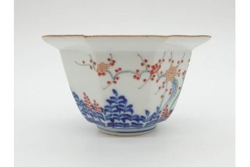 江戸期　古伊万里　柿右衛門手　竹梅図の色絵が可愛らしい向付3客セット(小鉢、八角、和食器)(R-073018)