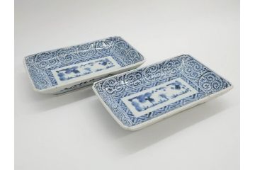 江戸期　大明成化年製　古伊万里　染付　蛸唐草　松竹梅文　約21cm　6.7寸　意匠を凝らしたデザインが素敵な長皿2枚セット(角皿、和皿、和食器、六寸七分)(R-073026)