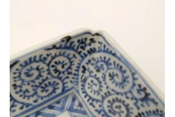 江戸期　大明成化年製　古伊万里　染付　蛸唐草　松竹梅文　約21cm　6.7寸　意匠を凝らしたデザインが素敵な長皿2枚セット(角皿、和皿、和食器、六寸七分)(R-073026)