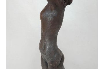 無銘　裸婦像　高さ約49cm　重量約6.44kg　女性らしさを感じるしぐさの表現が見事なブロンズ像(置物、オブジェ、女性像、箱なし)(R-073027)