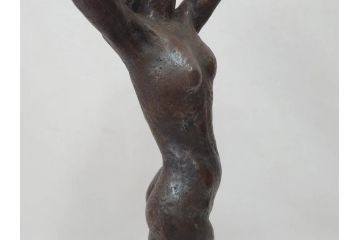 無銘　裸婦像　高さ約49cm　重量約6.44kg　女性らしさを感じるしぐさの表現が見事なブロンズ像(置物、オブジェ、女性像、箱なし)(R-073027)
