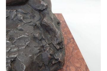 銘有　裸婦像　高さ約29.5cm　重量約10.72kg　細かい所まで丁寧につくられた上品な雰囲気のブロンズ像(置物、オブジェ、女性像、箱なし)(R-073028)