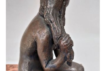 銘有　裸婦像　高さ約29.5cm　重量約10.72kg　細かい所まで丁寧につくられた上品な雰囲気のブロンズ像(置物、オブジェ、女性像、箱なし)(R-073028)