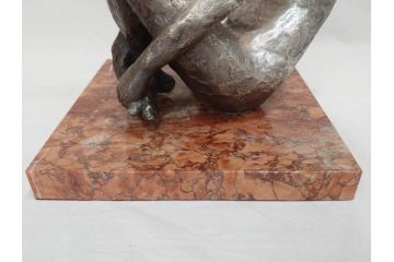 無銘　裸婦像　高さ約35cm　重量約10.52kg　意匠を凝らしたつくりにこだわりが感じられるブロンズ像(置物、オブジェ、女性像、箱なし)(R-073029)