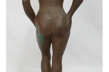 千野茂　裸婦像　高さ約48.5cm　重量約9.08kg　なめらかな曲線が美しいブロンズ像(置物、オブジェ、女性像、箱なし)(R-073030)