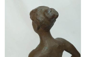 千野茂　裸婦像　高さ約48.5cm　重量約9.08kg　なめらかな曲線が美しいブロンズ像(置物、オブジェ、女性像、箱なし)(R-073030)