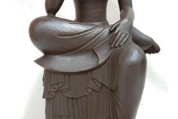 仏師　彫刻家　松久宗琳　弥勒菩薩半跏思惟像　高さ約60.5cm　重量約15.66kg　細部まで丁寧につくり込まれた重厚感のあるブロンズ像(仏像、置物、オブジェ)(R-073031)