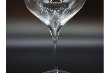 未使用品　オーストリア　RIEDEL(リーデル)　ヴィノム　250周年記念　ピノ・ノワール　ネッビオーロ　上品な佇まいが魅力のグラス4客セット(ワイン、箱付き)(R-073036)