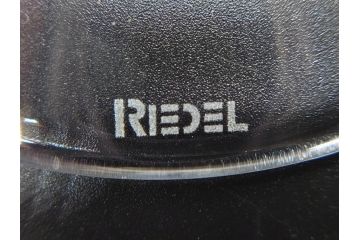 未使用品　オーストリア　RIEDEL(リーデル)　ヴィノム　250周年記念　ピノ・ノワール　ネッビオーロ　上品な佇まいが魅力のグラス4客セット(ワイン、箱付き)(R-073036)