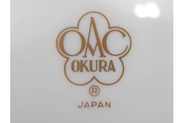 大倉陶園(OKURA、OAC)　金蝕バラ　モダンなデザインで気品溢れる花器(OKURA CHINA、エッチング、金くさらし、花瓶、花入、フラワーベース、ケース付き)(R-073037)