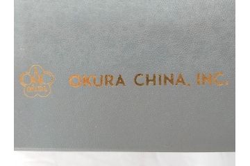 大倉陶園(OKURA、OAC)　金蝕バラ　モダンなデザインで気品溢れる花器(OKURA CHINA、エッチング、金くさらし、花瓶、花入、フラワーベース、ケース付き)(R-073037)