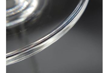 未使用品　オーストリア　RIEDEL(リーデル)　ヴィノム　エクストリーム　美しいフォルムが気品漂うグラス4客セット(シャンパーニュ、箱付き)(R-073038)