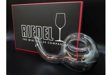 未使用品　オーストリア　RIEDEL(リーデル)　エスカルゴ　職人による繊細な技法とデザインが美しいデカンタ(デキャンタ、酒器、箱付き)(R-073039)